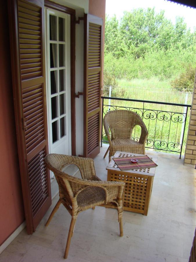 Beautiful Nearby Beach House With Garden, Private Pool And Large Yard Sidárion Oda fotoğraf